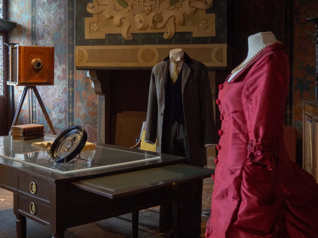 Exposition de costumes anciens - Château de Blois - Un Jour de Neige